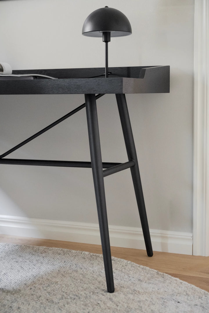 SPRINGDALE SKRIVBORD SVART från Rowico Home finns hos Möbelhuset