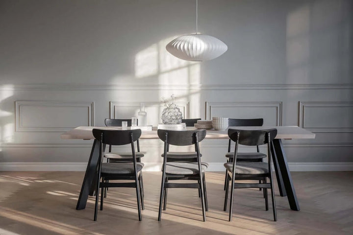 FRED MATBORD VITPIGMENTERAD/SVART 240 - Möbelhuset