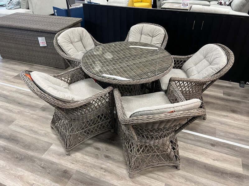 MARIENLYST MATGRUPP INKL 5 STOLAR - Möbelhuset