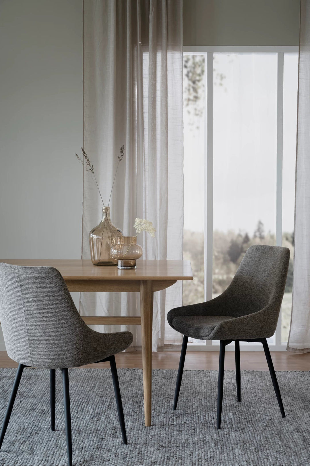 SIERRA STOL GRÅ/SVART - Möbelhuset