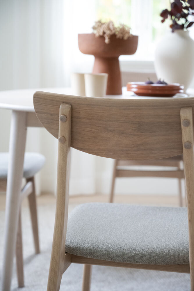 Rodham stol vitpigment ek/grå-beige