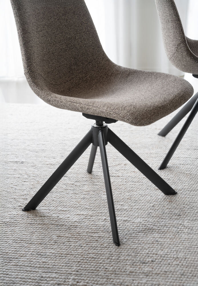 Dunmore stol mörkbeige tyg/svart metall snurr-tilt