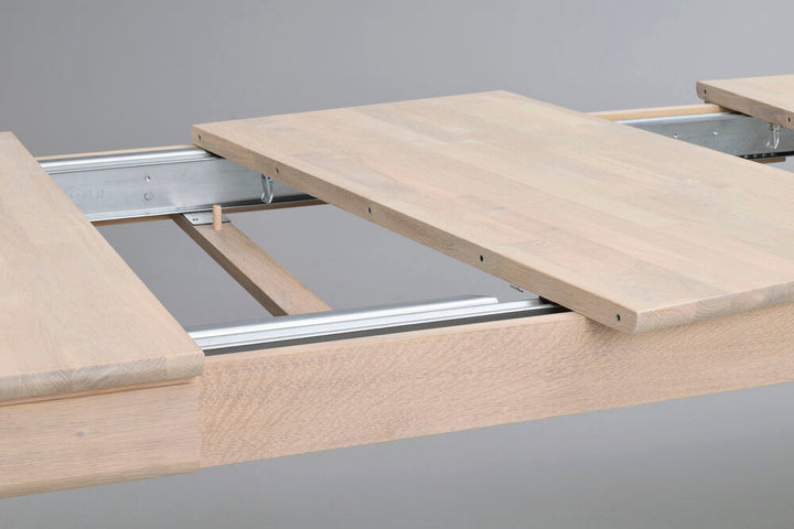 Gardner matbord 200 vitpigmenterad ek