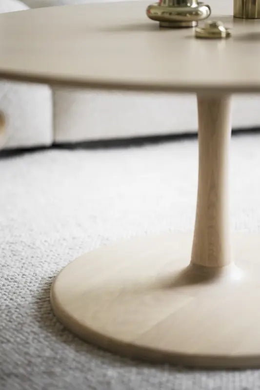 129015-129014 b mb coffeetable in whitewash oak, 04.