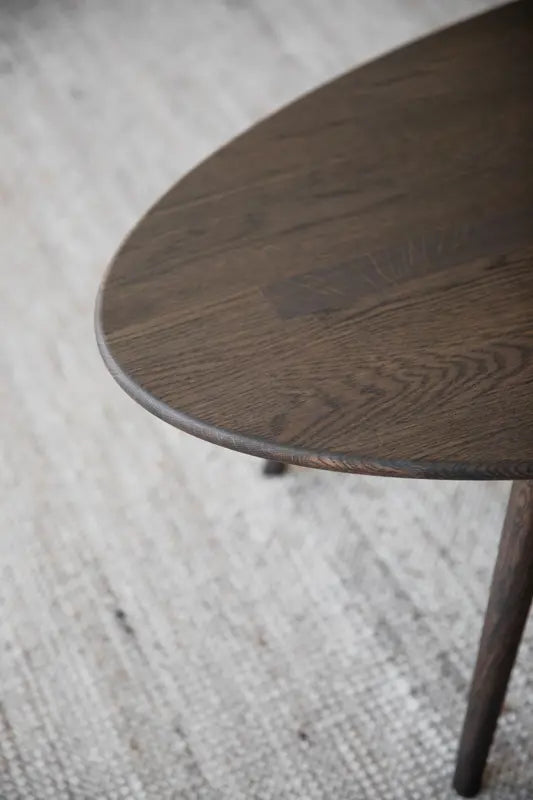 128022 b mb Tompkins coffee table elliptical brown oak, 06.