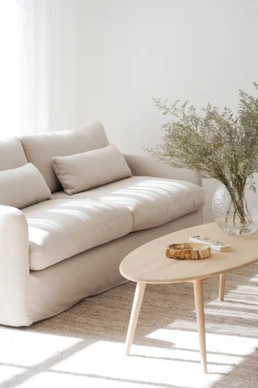 125910-128021 b mb  Payton, 3 seater sofa in beige fabric, Tompkins Coffee table elliptical whitewash oak, 01.